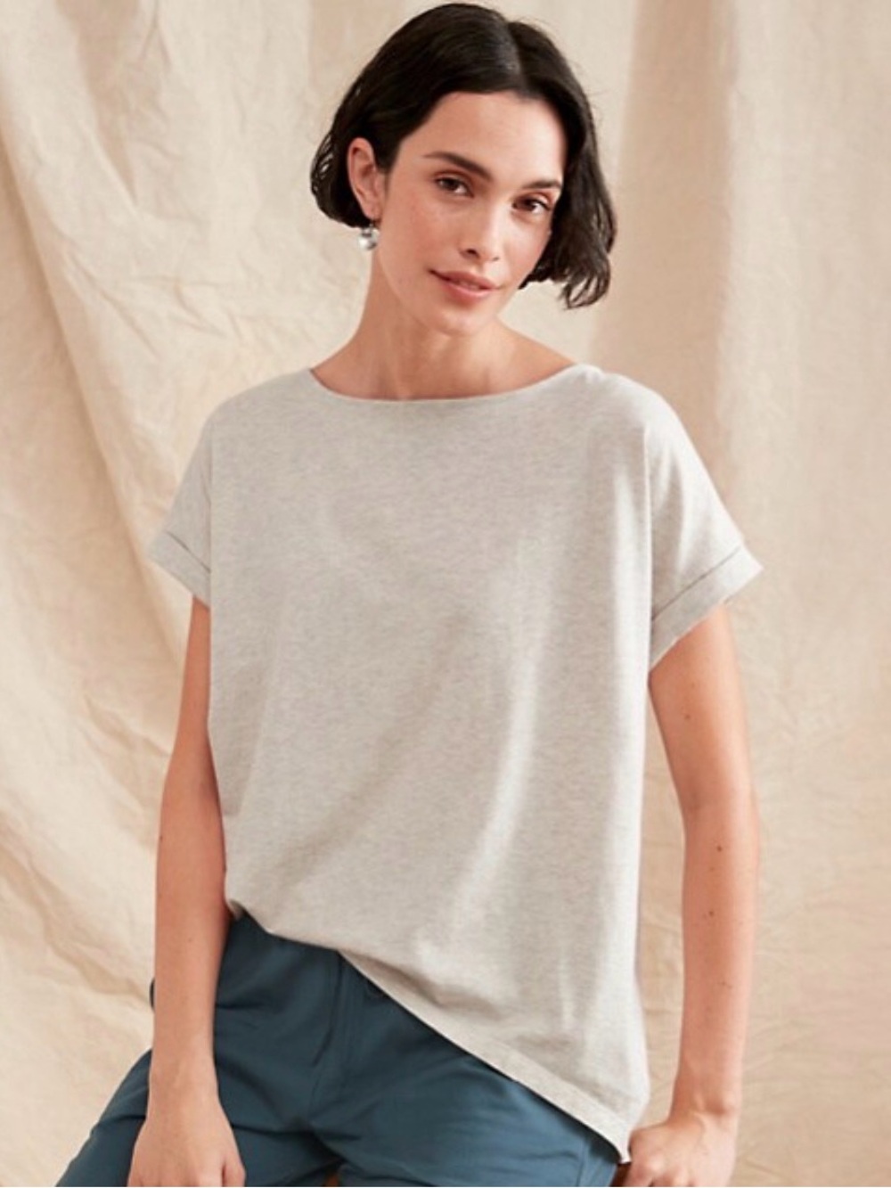 Garnet Hill Light Gray Pleat Back Cocoon Short Sleeve Top